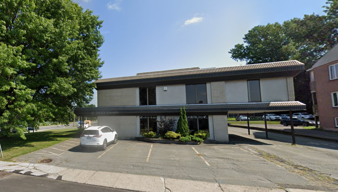 Commercial Lease - Cowansville Qc